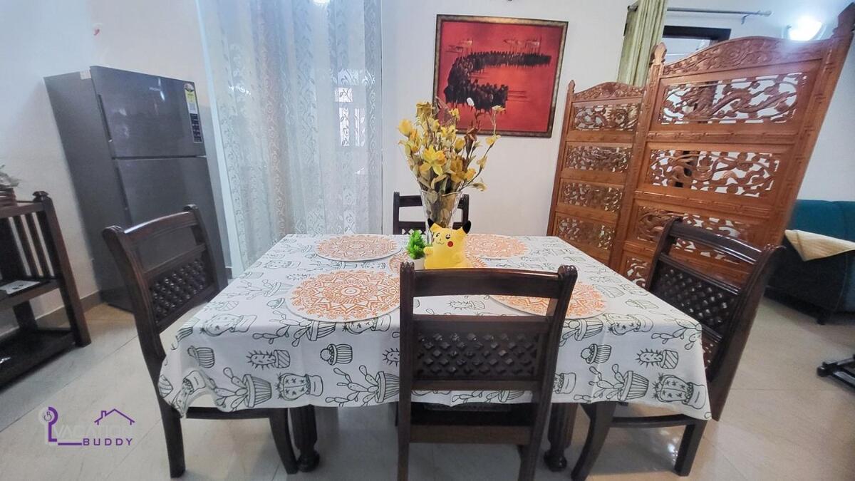Vacationbuddy Cat's Den 3bhk Penthouse Vasant Kunj New Delhi